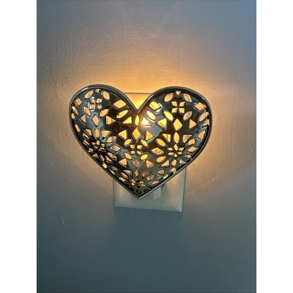 Ganz Lights Nightlight Heart Metal Heart Plastic Base EUC - Picture 5 of 5